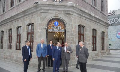 Vali Ustaoğlu, Başkan Gümrükçüoğlu’nu Tebrik Etti