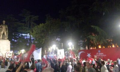 Atatürk Alanında Sevgi Seli