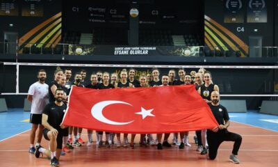 VakıfBank’ın kızlarından bayram hediyesi