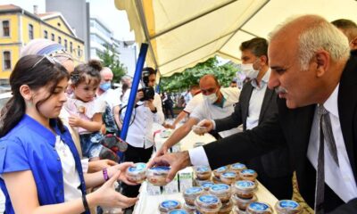 Başkan Zorluoğlu’ndan Hemşehrilerine Aşure İkramı