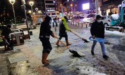 Büyükşehir Ekipleri Kar Mesaisinde