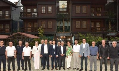 Uzungöl özel turizm alanı statüsünde yönetilmeli, karmaşaya son verilmelidir