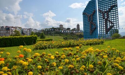 Büyükşehir Trabzon’u Çiçeklerle Donatıyor