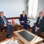 BAŞKAN GENÇ’TEN KKTC BAŞKONSOLOSU DEMİREL’E ZİYARET